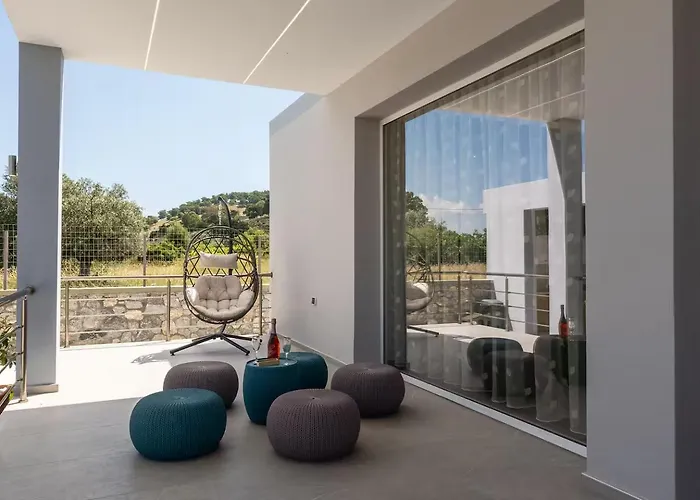 Ceroni Villa *